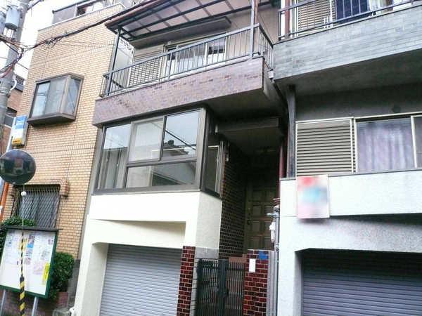 Local appearance photo