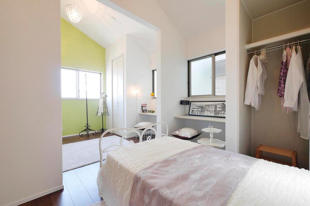 Non-living room. In the bedroom, Insert the bright sunlight from the window, It will start a comfortable one day every morning!