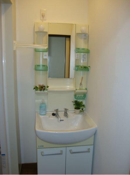 Non-living room. Indoor (September 2013) Shooting