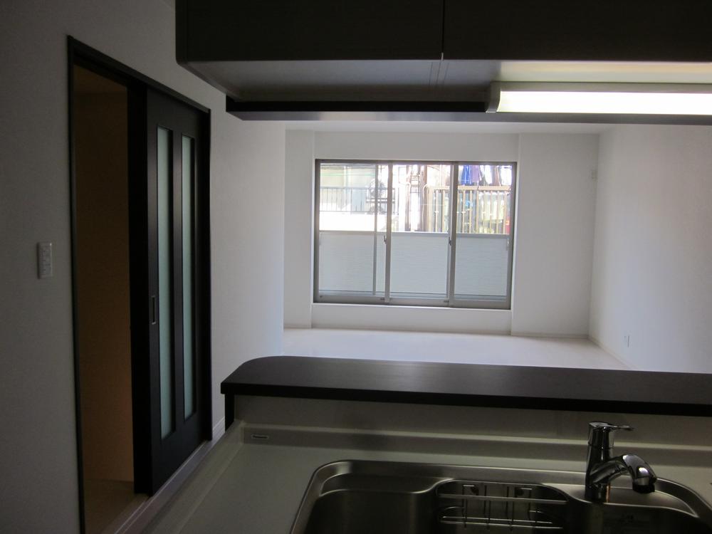 Kitchen. LD will overlook from the kitchen