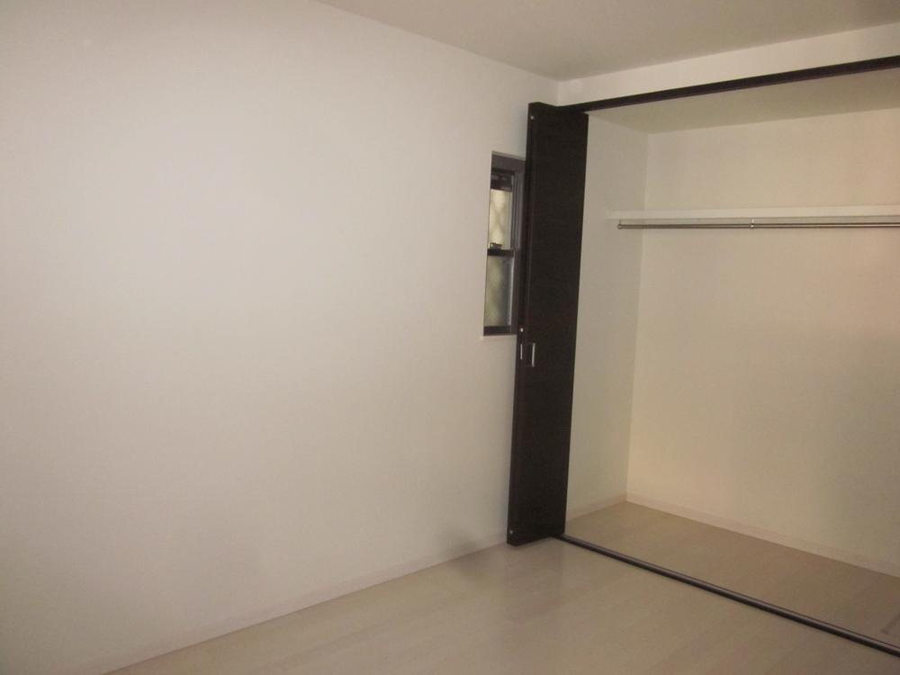 Non-living room. Large closet have is on the first floor of the room