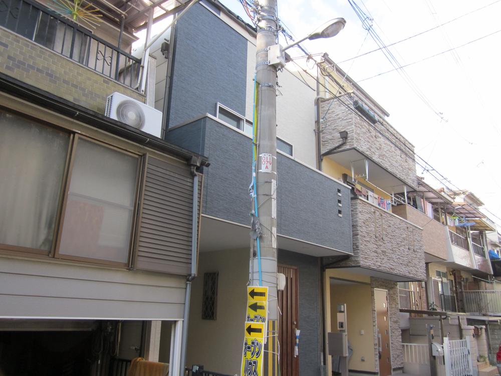 Local appearance photo. Neighborhood