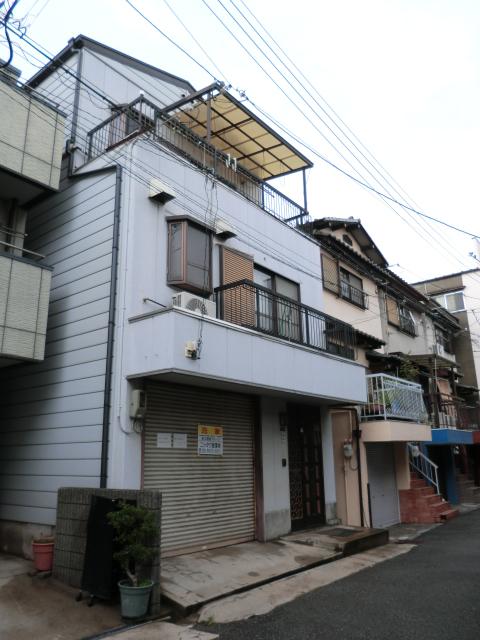 Local appearance photo. ・ 4LDK + with a large garage (electric shutter)