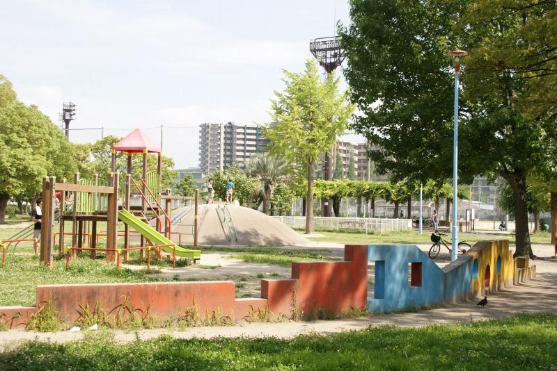 park. 934m until Utajima park