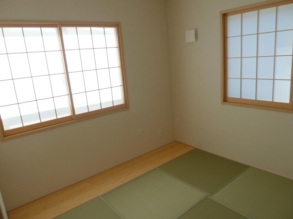 Non-living room. Is Ryukyu tatami Japanese-style