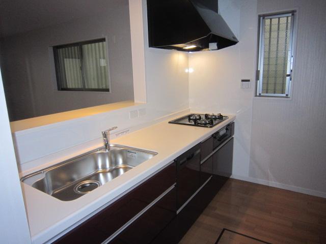 Kitchen. Indoor (12 May 2013) Shooting