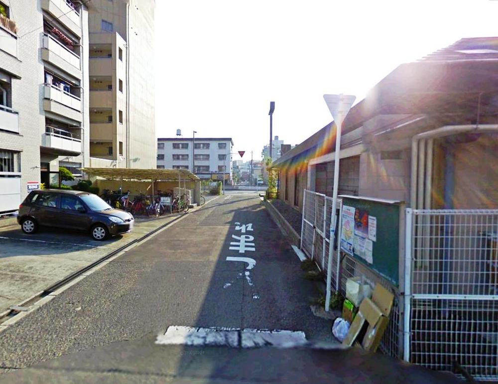 Local photos, including front road. Local (July 2013) Shooting