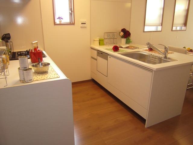 Same specifications photo (kitchen). Same specifications