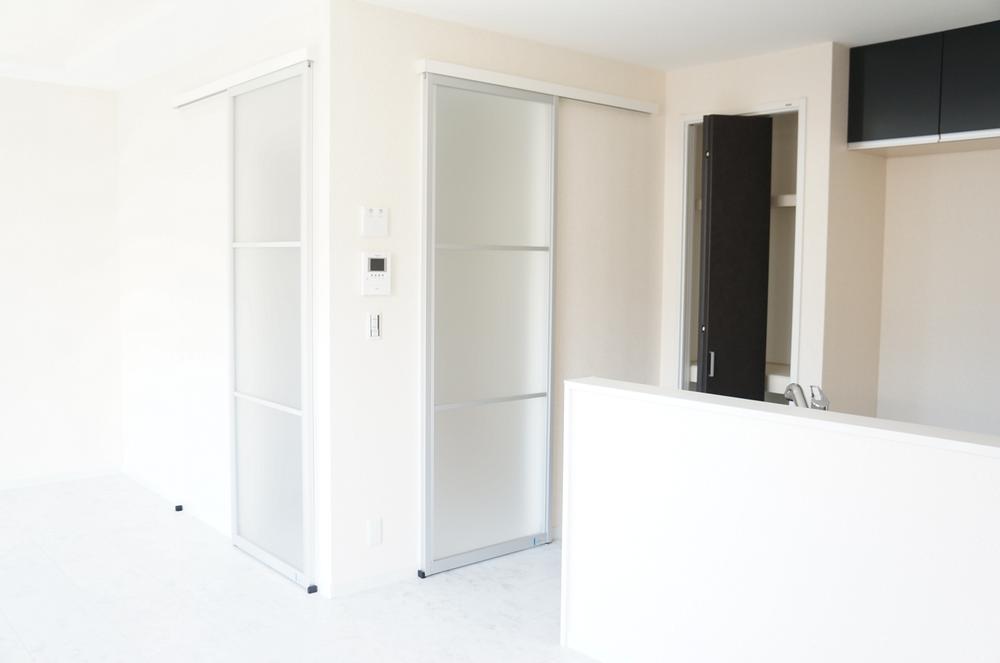 Living. Existing model house introspection