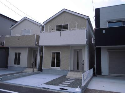 Local appearance photo. Local (11 May 2013) Shooting