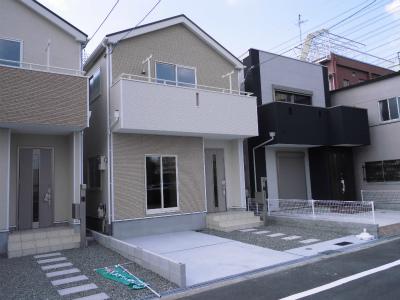 Local appearance photo. Local (11 May 2013) Shooting