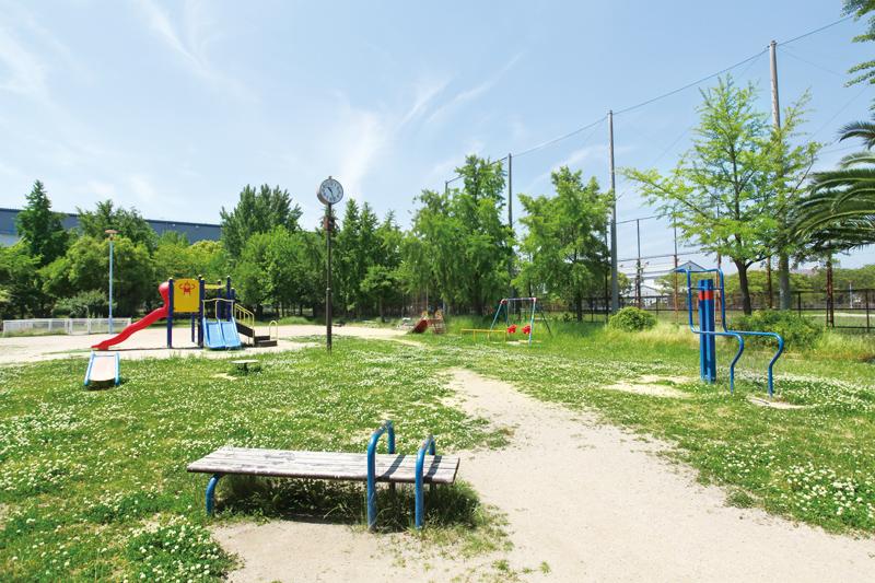 park. Of 40m Koenmae to Shibatani park, Beautiful city environmental balance. (Shibatani park / 1-minute walk)