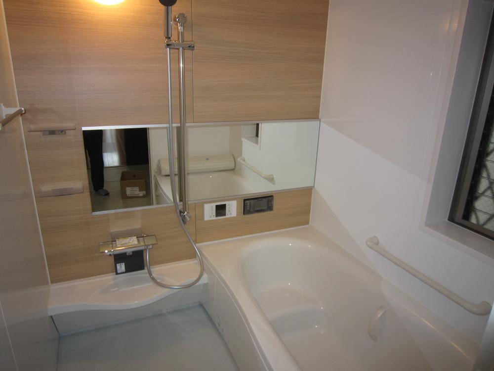 Other local.  [Panasonic Kokochino] Cleaning Easy, Shark difficult tub, Anti-slip floor, etc., Bathroom heal the fatigue of the day