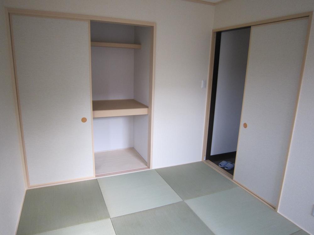 Other local. Japanese style room