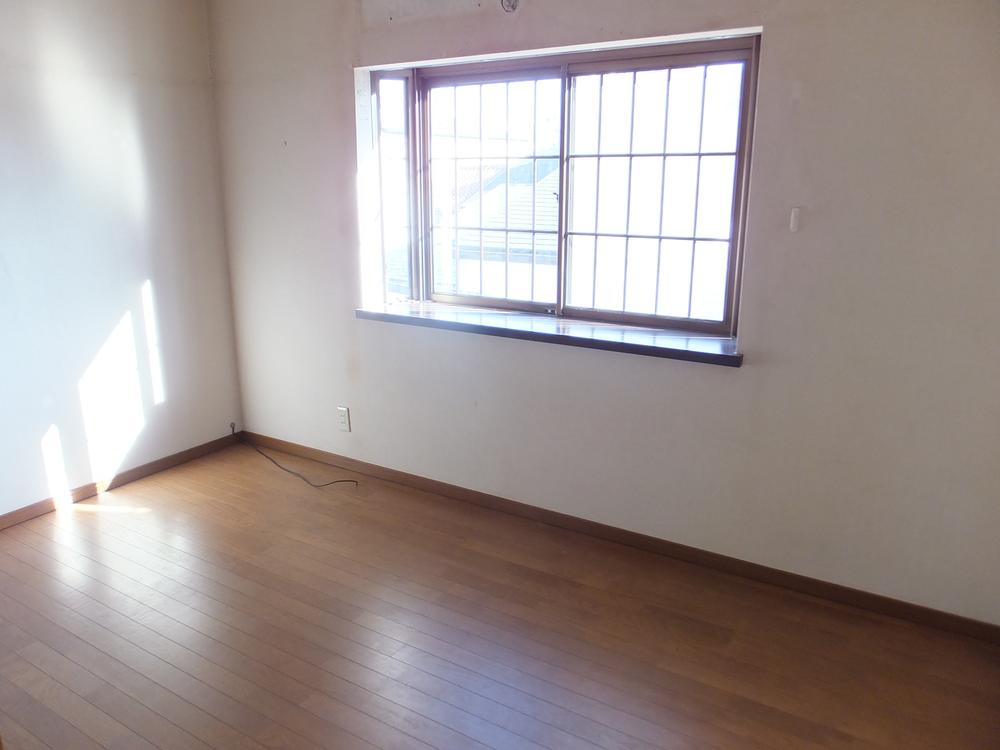 The day of the third floor bedroom is a must see