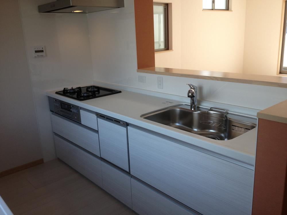 Kitchen. Water Purifier function system Kitchen