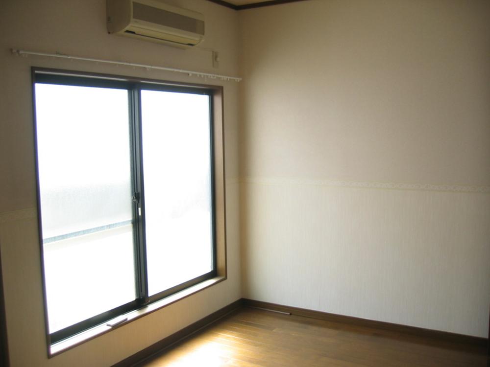 Other introspection. Indoor (February 2013) shooting Master Bedroom 7.5 Pledge is bright there in the south.