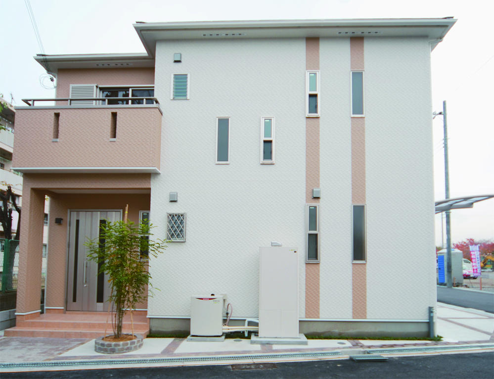 Local appearance photo. Spacious grounds attractive room that parking space also gardening can also. Garden two-story in Osaka city. Local tours held !!