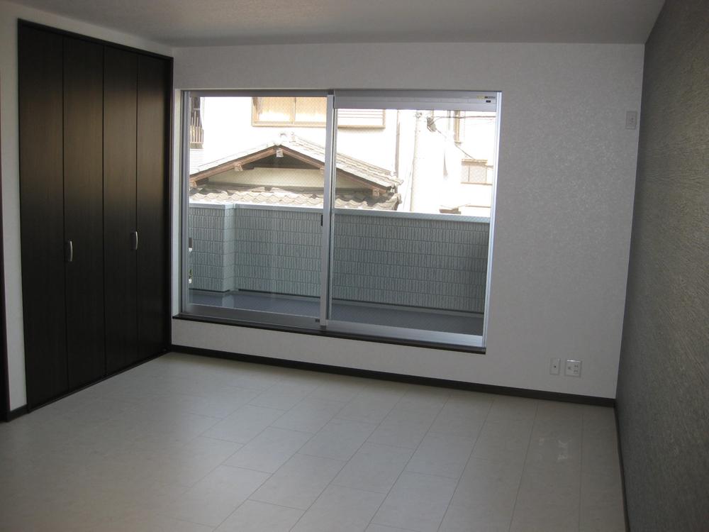 Other introspection. Room (May 2008) Shooting