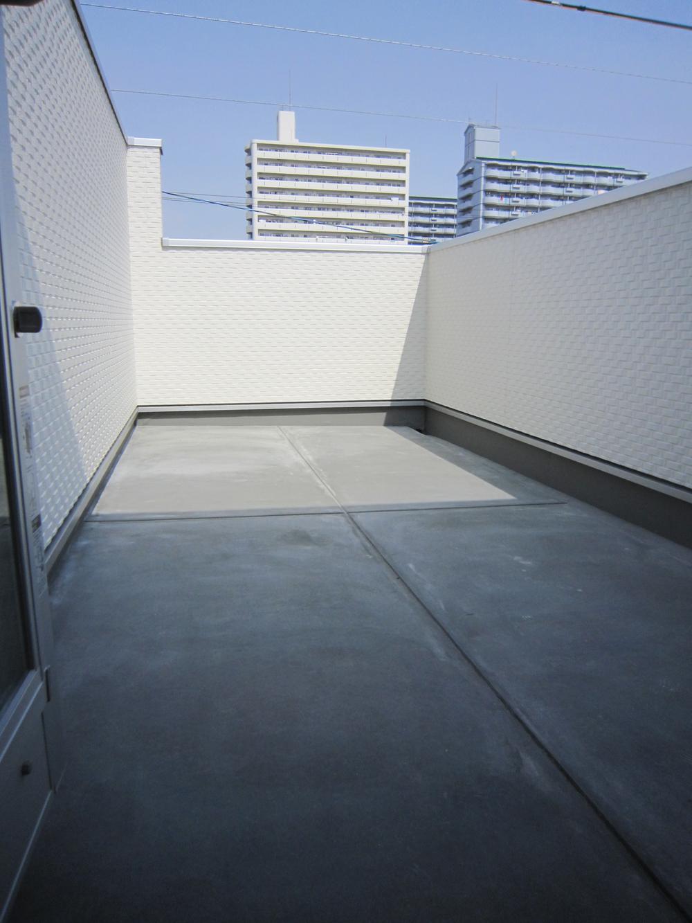 Other. Other construction site example (Sky balcony)