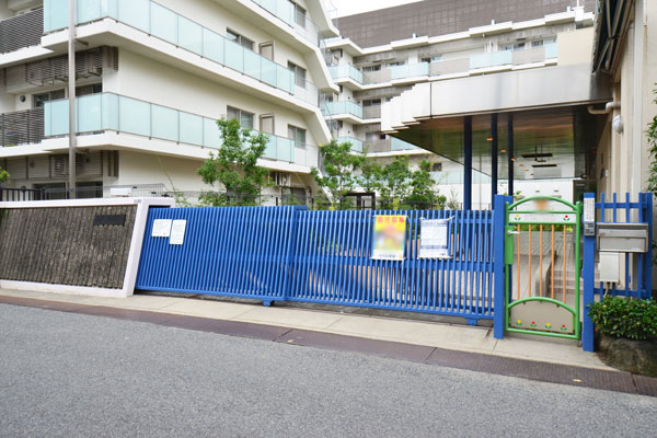 Surrounding environment. Bandai kindergarten (6-minute walk ・ About 440m)