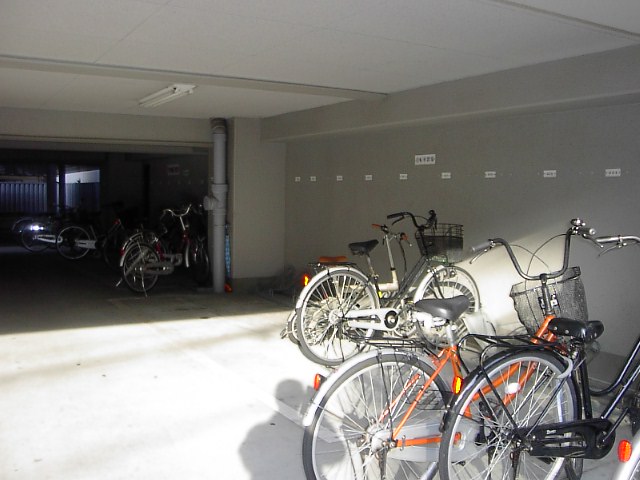 Other common areas. Place for storing bicycles