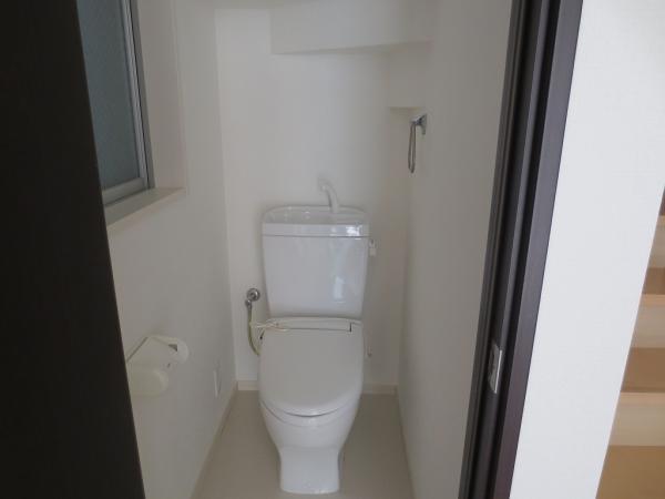 Toilet. First floor toilet There are window