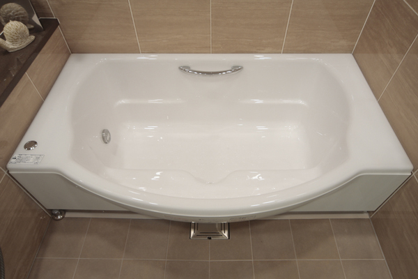 Bathing-wash room.  [Artificial marble bathtub] Artificial marble bathtub that gives a healing and teeth and peace to the bus time has been adopted (same specifications)