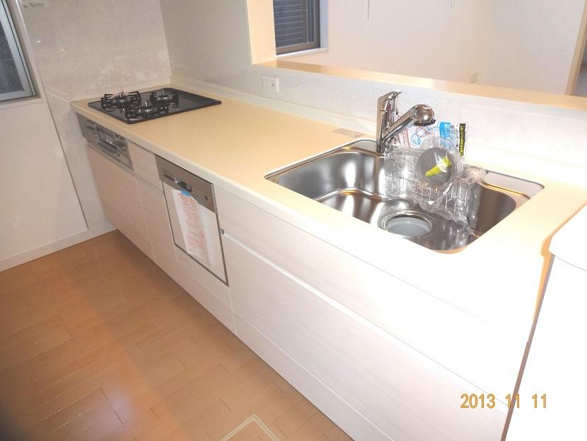 Kitchen. Face-to-face system Kitchen! Convenience features have been enhanced!