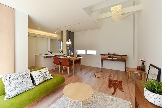 Living. One example same specifications