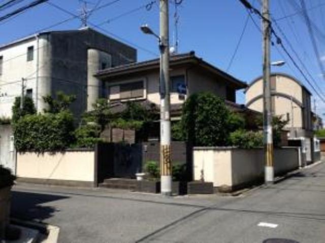 Local appearance photo. Local (10 May 2013) shooting a quiet residential area