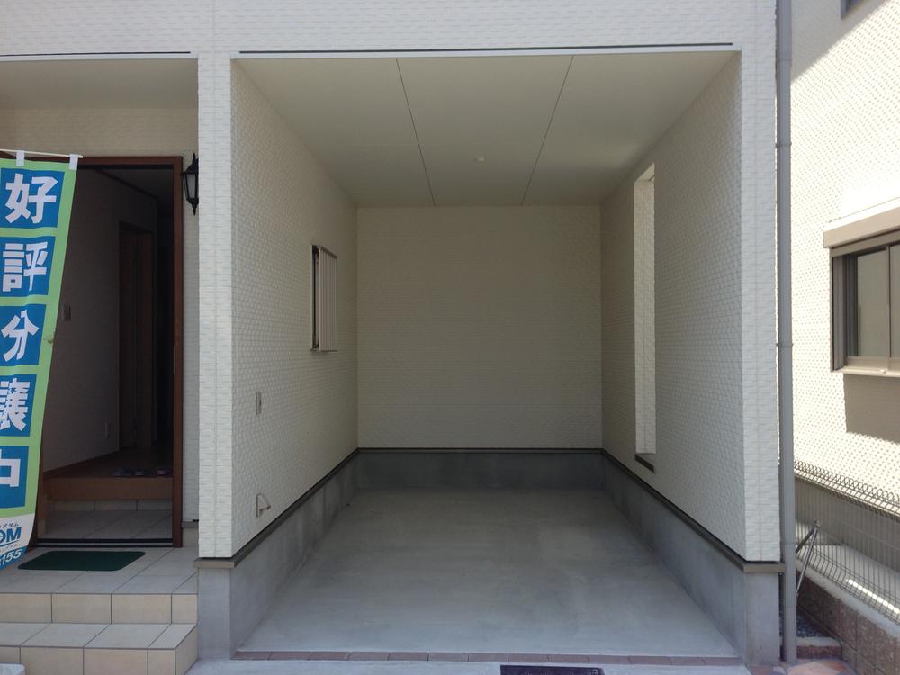 Same specifications photos (appearance). Built-in large garage There is another single parking space.