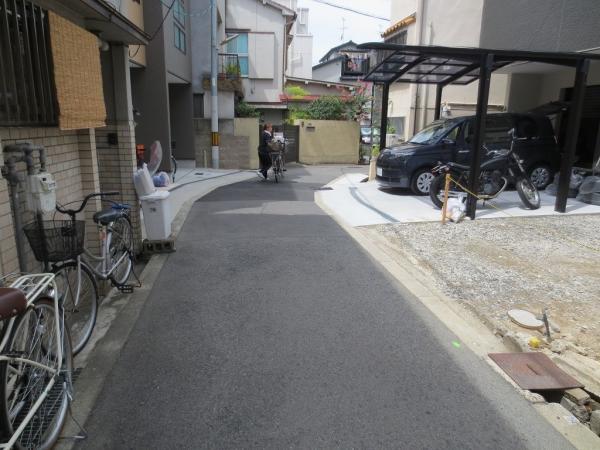 Local photos, including front road. Before road