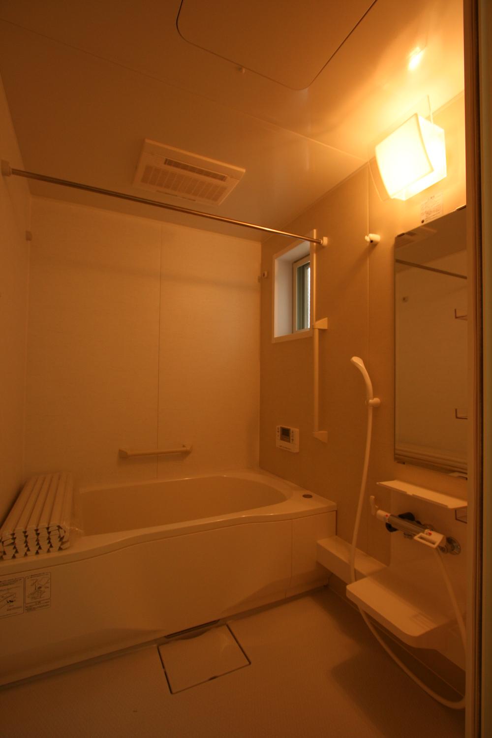 Bathroom. The spacious bathroom of 1418 that white was the keynote