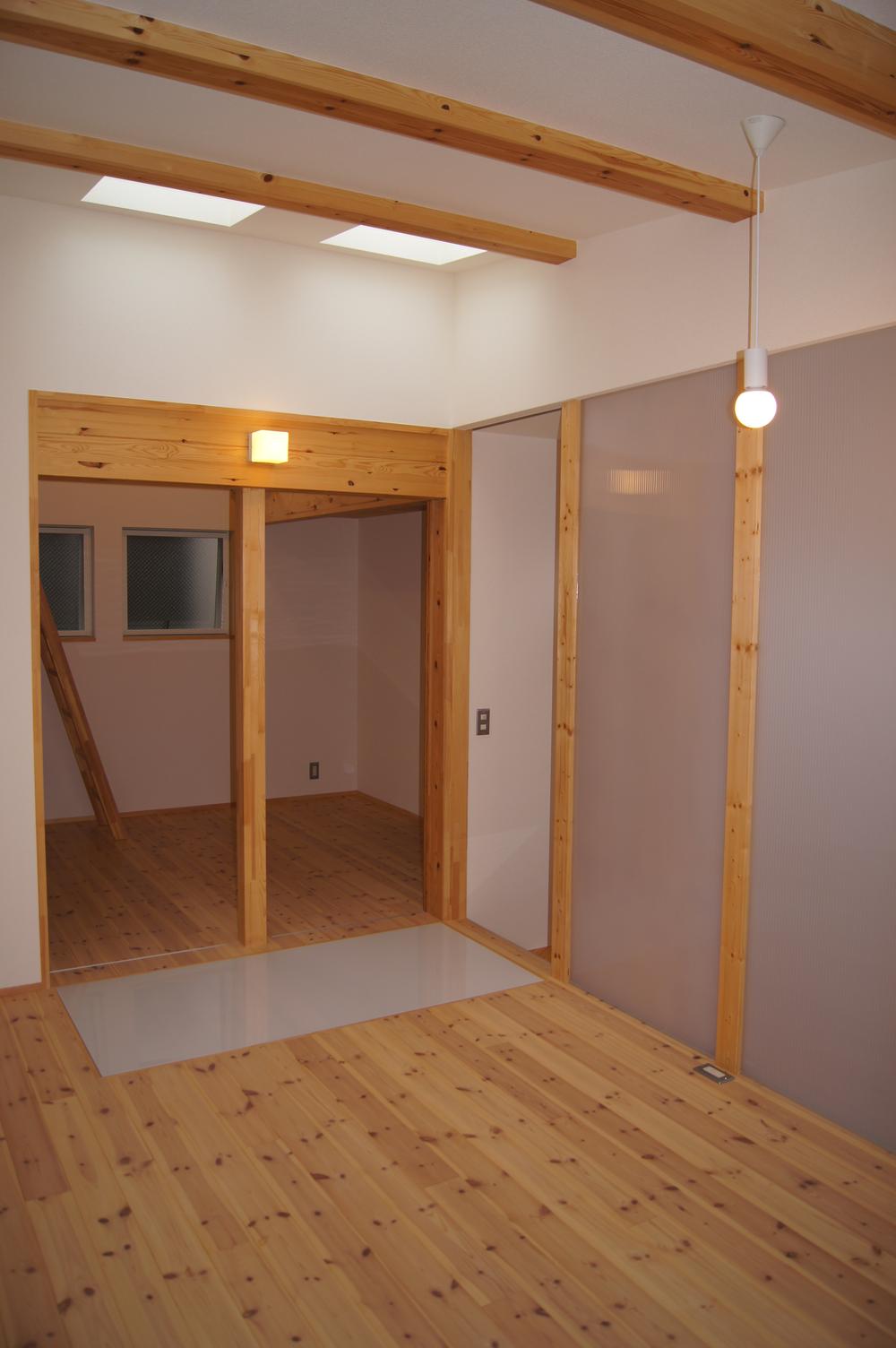 Other introspection. Floor the street light permeable material has become a structure that reaches up to the second floor from the top light.