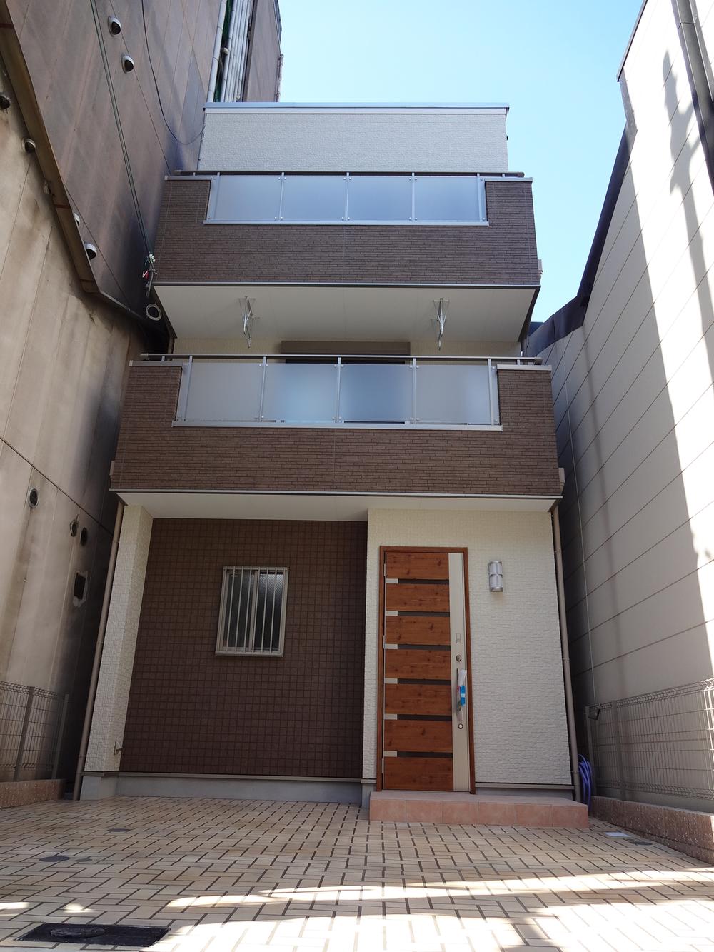 Model house photo. Past sale photo