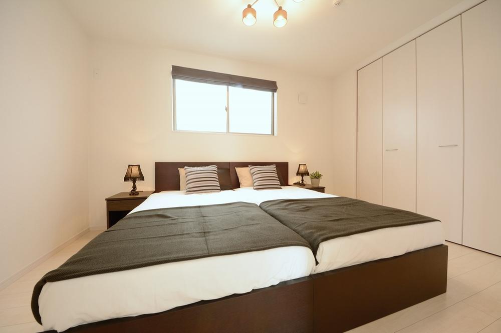 Building plan example (introspection photo). Bedroom with a amount of storage abundant closet