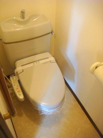 Toilet. "Taisho-ku ・ Buying and selling "toilet with bidet