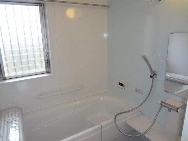 Same specifications photo (bathroom). Slowly enjoy spacious bathroom also sitz bath
