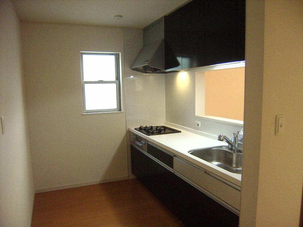 Same specifications photo (kitchen). Slide storage Counter Kitchen