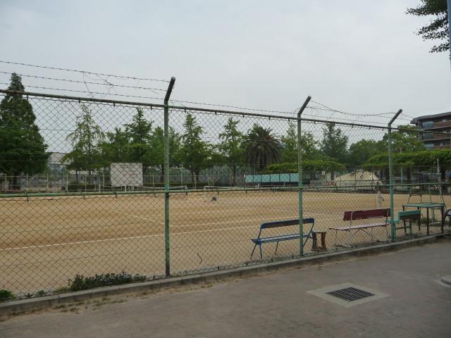 park. 335m until Sangen'ya park