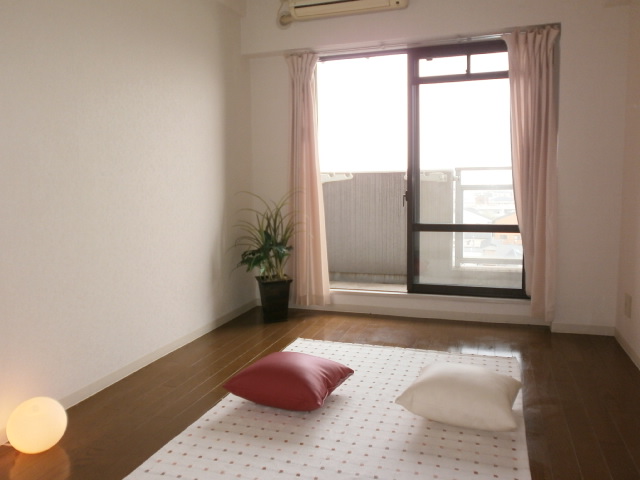 Living and room. Living