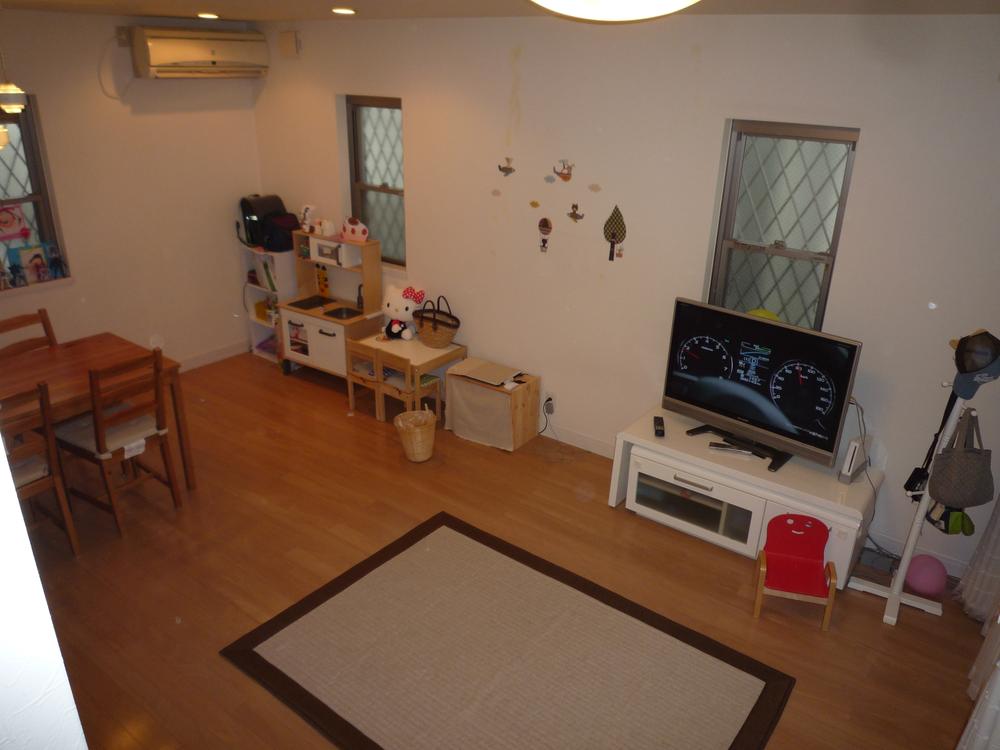 Living. The layout is free to! ! 