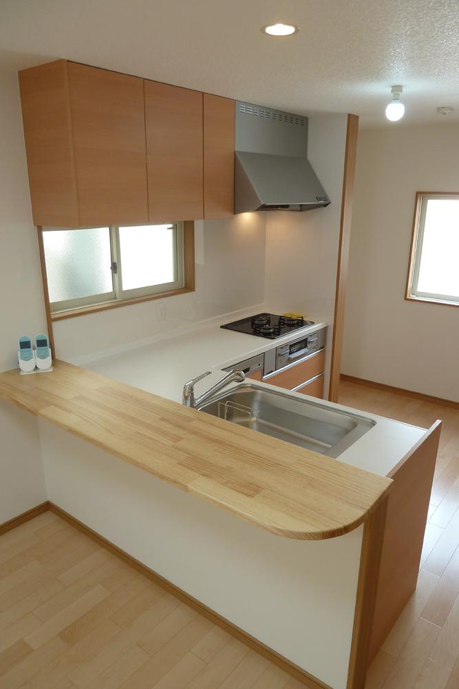 Building plan example (exterior photos). Our example of construction (kitchen)