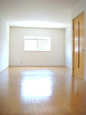 Living. "Taisho-ku ・ Buying and selling "spacious living