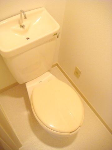 Toilet. "Taisho-ku ・ Buying and selling "toilet also has to clean