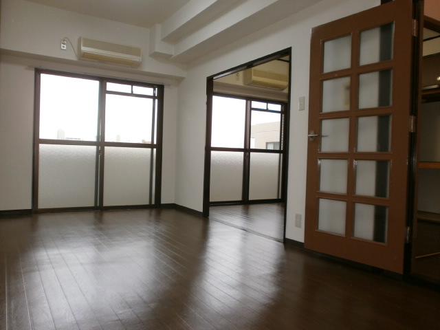 Living and room. Living