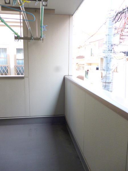 Balcony. "Taisho-ku ・ Balcony with buying and selling "date plug