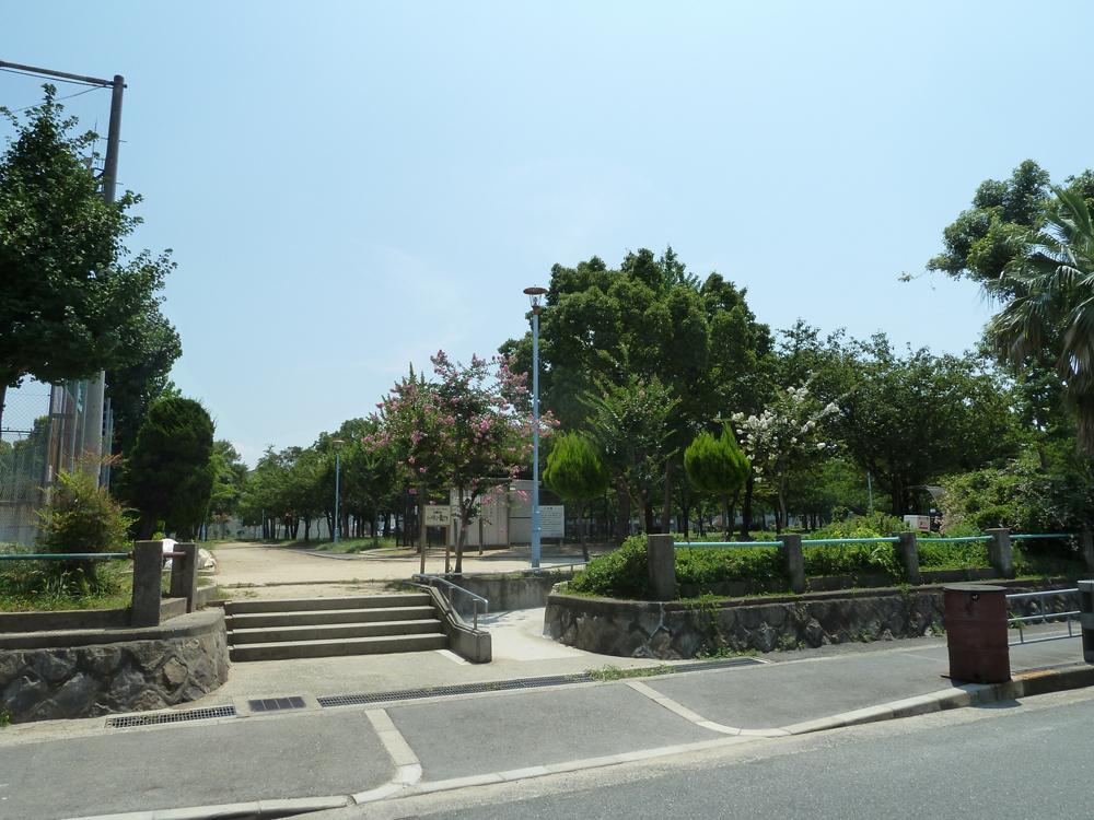 Local photos, including front road. No. 3 place Local photos of the previous road