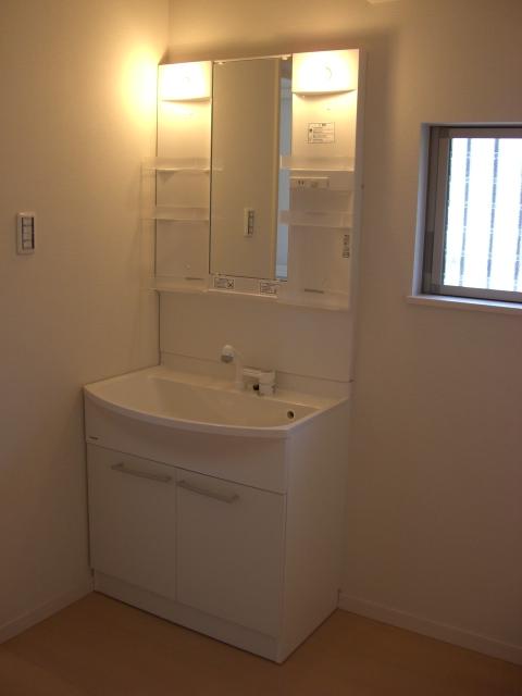 Same specifications photos (Other introspection)